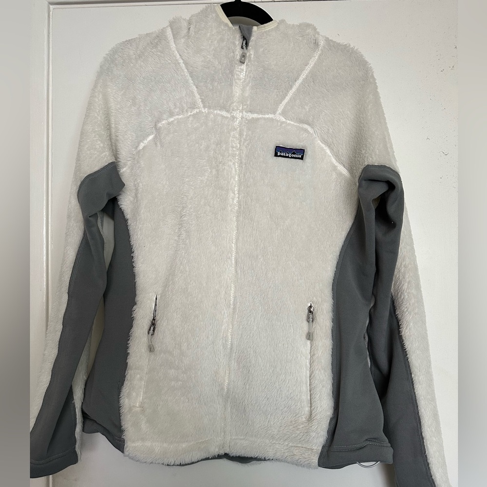 White and Grey Patagonia Fleece jacket